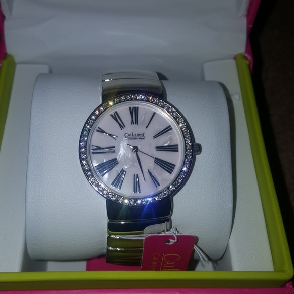 Ladies Watch - Picture 2 of 2